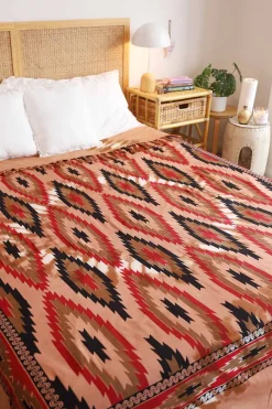 New Aakrita Bedspread Bedding