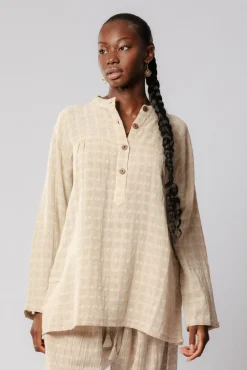 Discount Avery Top Tops & Shirts