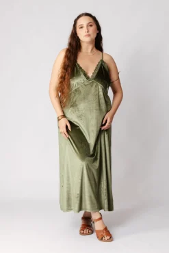 New Azurite Slip Free Size|Dresses