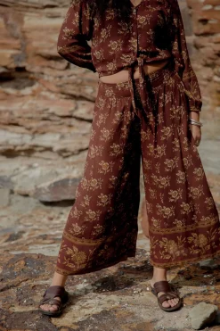 Outlet Bandit Pants Pants