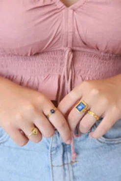 Discount Gold Labradorite Zuri Rectangle Ring Rings