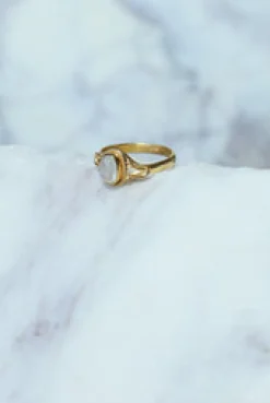 Outlet Gold Rainbow Moonstone Cardi Ring Rings