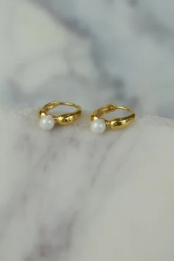 Outlet Grandeur Gold Pearl Hoops Earrings