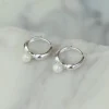 Outlet Grandeur Silver Pearl Hoops Earrings