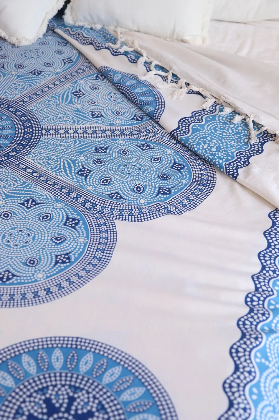 New Kalika Bedspread Bedding