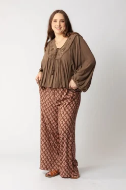 Hot Moti Pants Pants