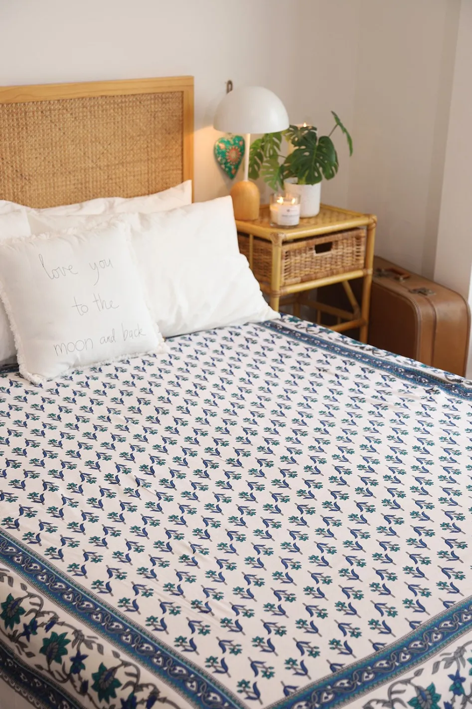 Best Nayana Bedspread Bedding