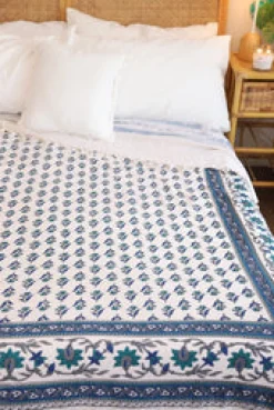 Best Nayana Bedspread Bedding