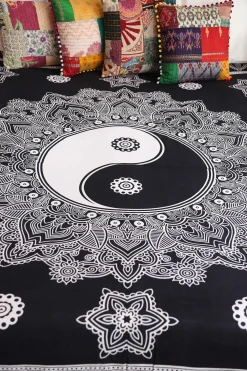 Clearance Nisha Bedspread Bedding