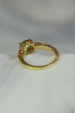 Discount Peridot Gold Agatha Claw Set Ring Rings
