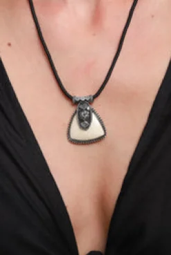 Hot Pyra Pendant Necklace Fashion Jewellery
