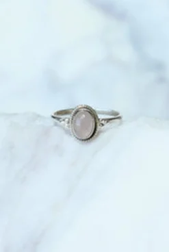 Sale Rose Quartz Elise Oval Ring Rings