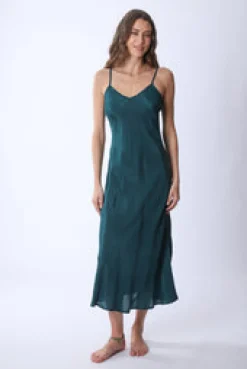 Hot Ruby Slip Free Size|Dresses