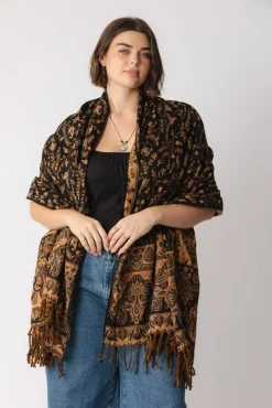 New Saphira Shawl Scarves & Shawls