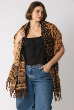 New Saphira Shawl Scarves & Shawls