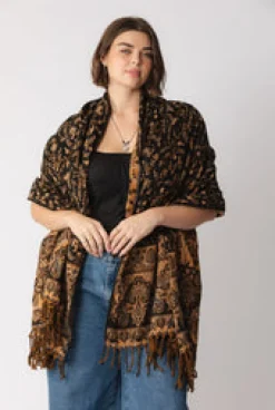 New Saphira Shawl Scarves & Shawls